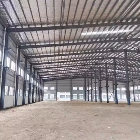Prix ​​préfabriqué d'entrepôt de structure métallique de construction à ossature métallique légère préfabriquée